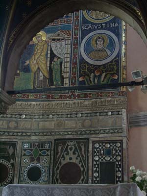 Mosaiken in der Apsis